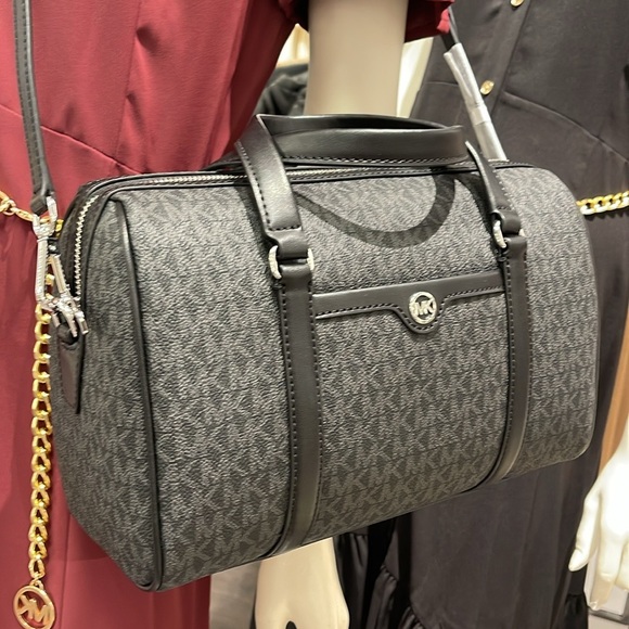 MICHAEL KORS JST TRAVEL MEDIUM DUFFLE SATCHEL SHOULDER CROSSBODY BAG MK BLACK - Picture 16 of 16